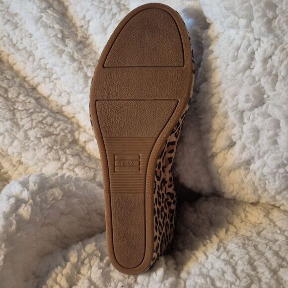 Toms Women's 9 Animal Print Wedge Ankle Boots - Picture 2 of 6